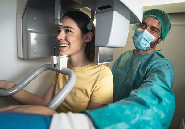 Offrez-vous des services de radiologie dentaire à LaSalle ?